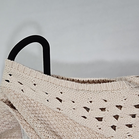 Max Studio Kids Crochet Vest Cardigan Size Girl 10-12 or L - Picture 4 of 9